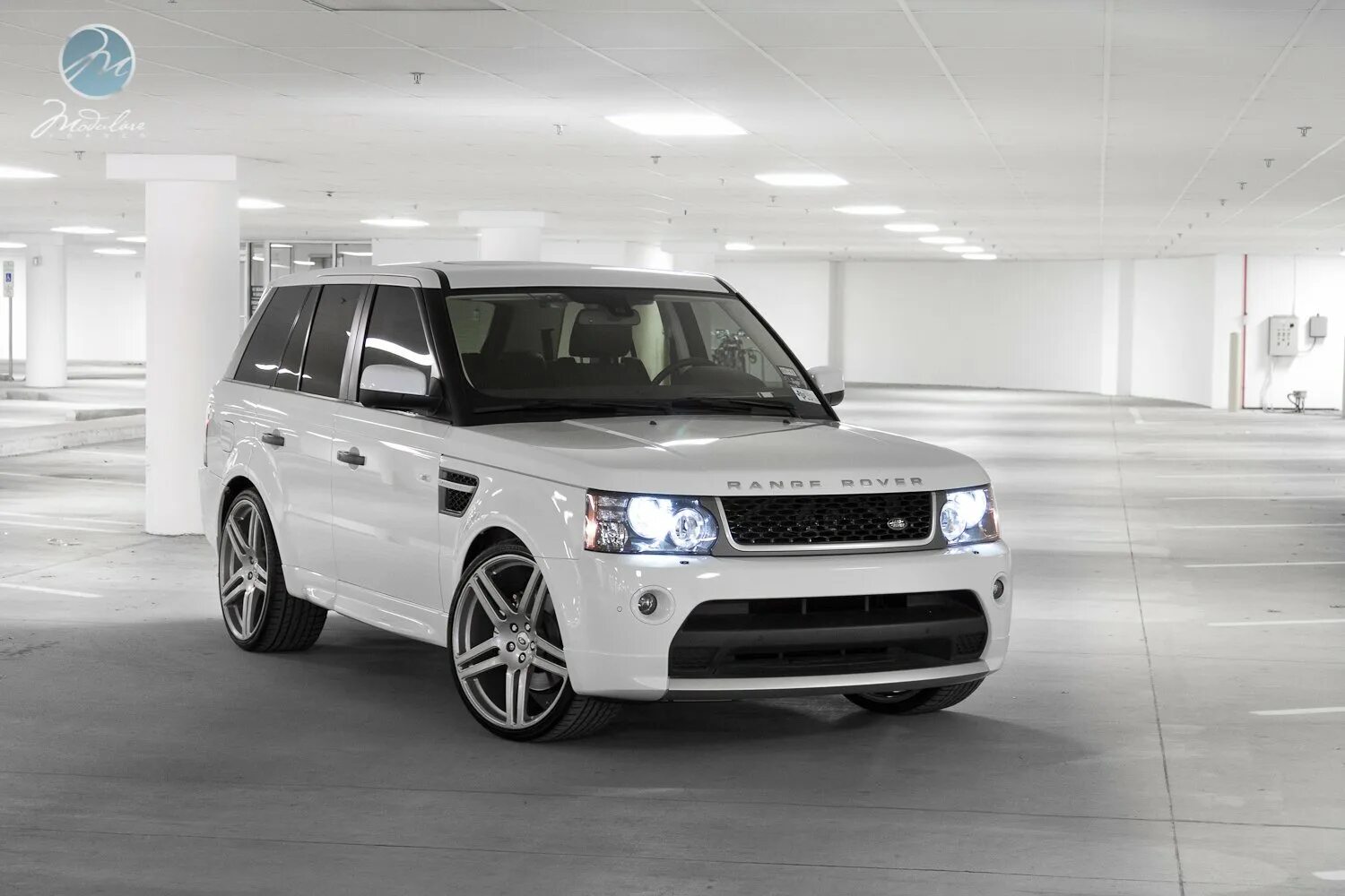 Рендж Ровер спорт 2011. Range Rover Sport 2010 белый. Range Rover Sport 2012. Белый Рендж Ровер спорт 2012.