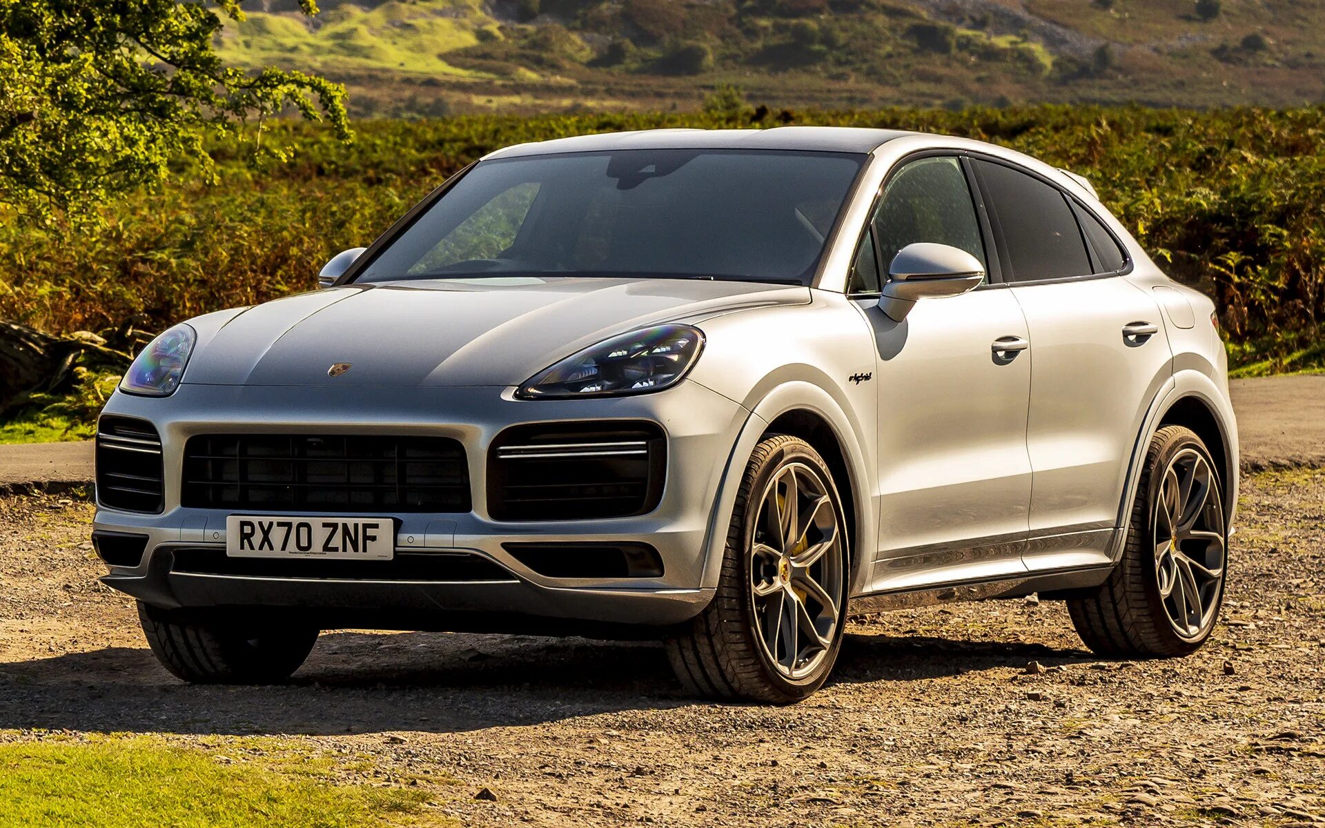 Каен турбо с. Porsche Cayenne Turbo s e-Hybrid Coupe 2021. Porsche Cayenne Turbo s. Porsche Cacan Turbo s. Порше Кайен турбо с 2021.