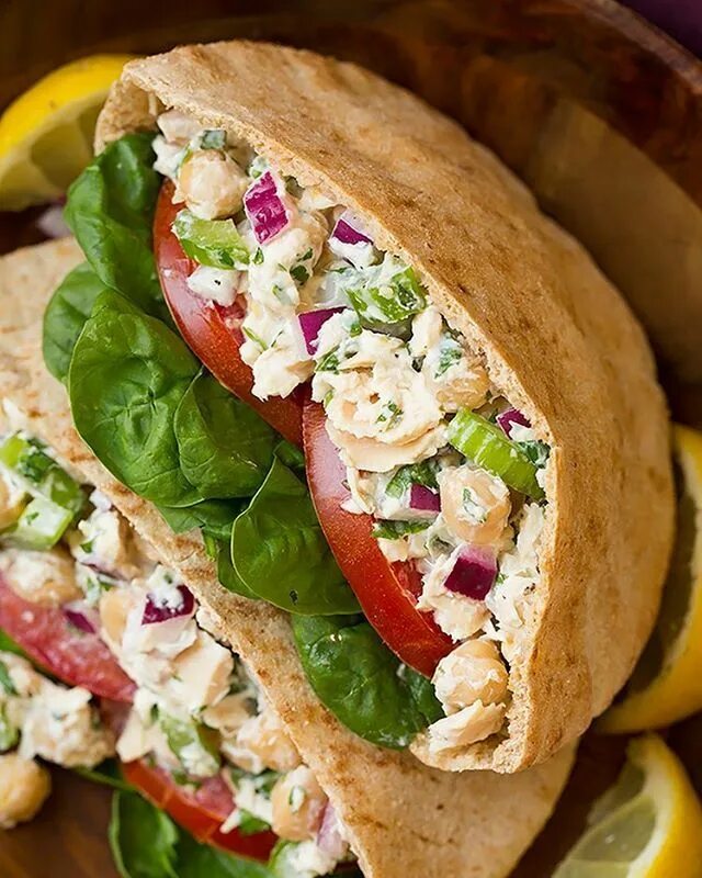 пита с начинкой. рецепты с питой. пита с овощами. пита с начинкой. бутерброды в лаваше.