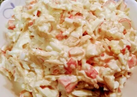 Салат с крабовыми палочками сыром и яблоком