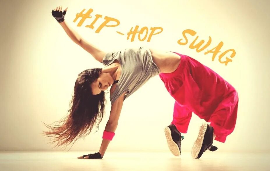 танцы zumba fitness. стретчинг. Zumba fitness тренер. преподаватель танцев. танцующий тренер.