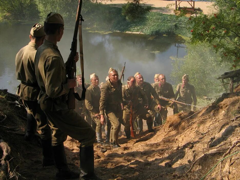 Строго последний. Последний бронепоезд 2006. военный фильм последний бронепоезд. гирявой последний бронепоезд. денис никифоров последний бронепоезд.