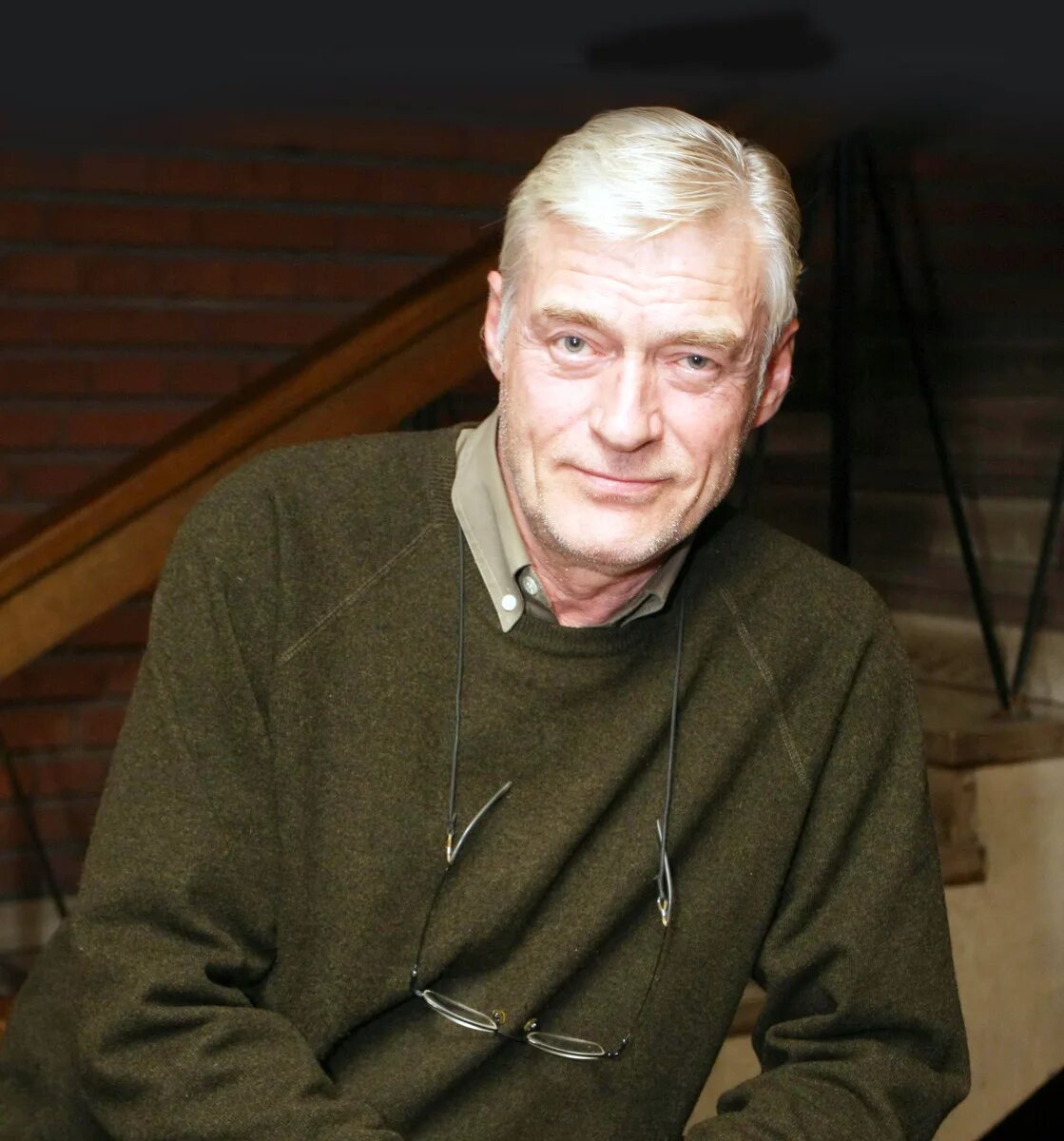 Борис щербаков с женой. Щербаков бронзова. Сколько лет щербакову актеру сейчас. Борис щербаков. Борис щербаков актер.