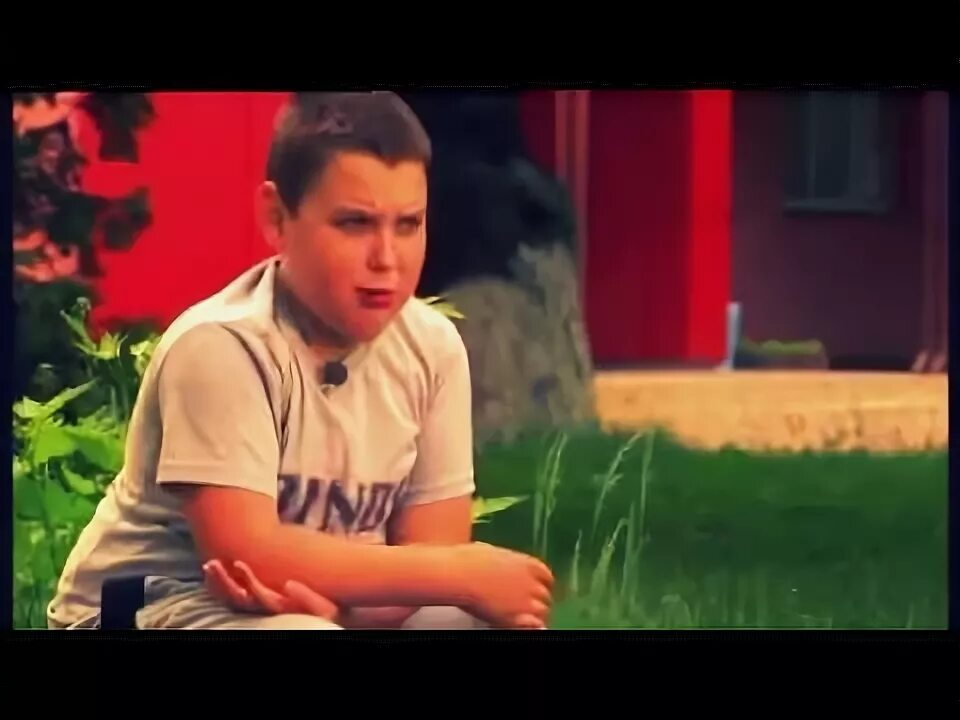 Видео я хочу шоколадку. Тоже хочу шоколад. я тоже хочу шоколад. я тоже хочу шоколадку. мальчик хочет ш коладку.