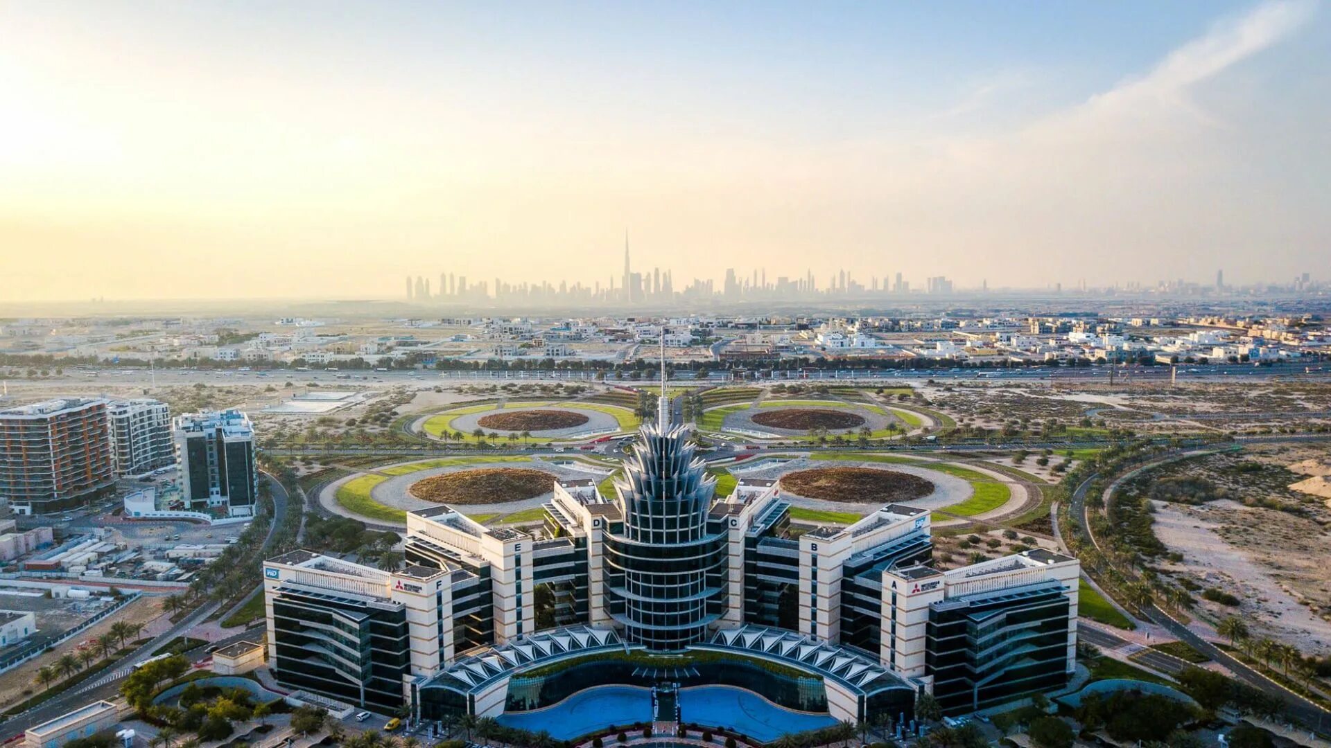 Дубай потом 2024. Кремниевая Долина Дубай. Dubai Silicon Oasis. Дубайский силиконовый Оазис. Дубай силикон Оазис район.