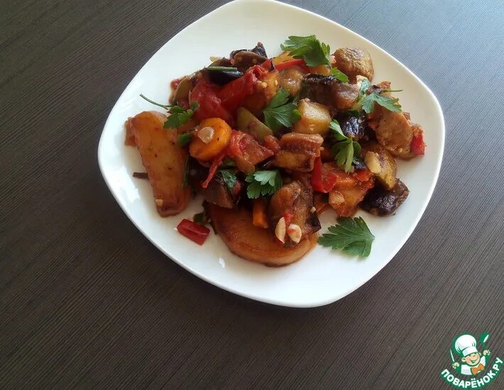 Индейка с баклажанами и кабачками