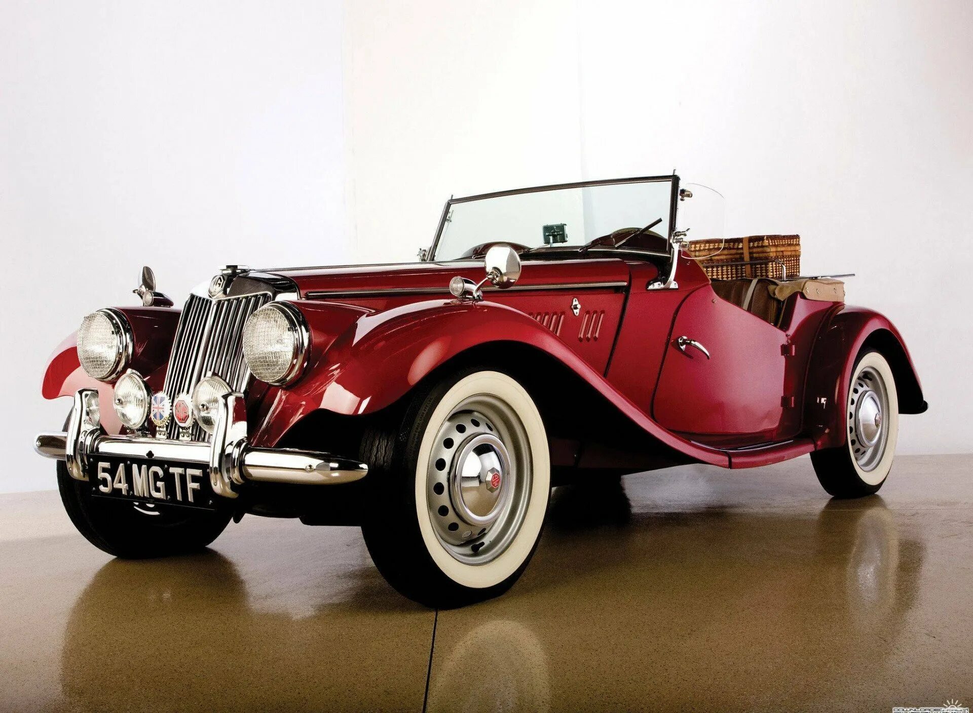 1954 MG Roadster. MG TF 1954. Старинные автомобили. Раритетные машины. Ретро автомобили 2024