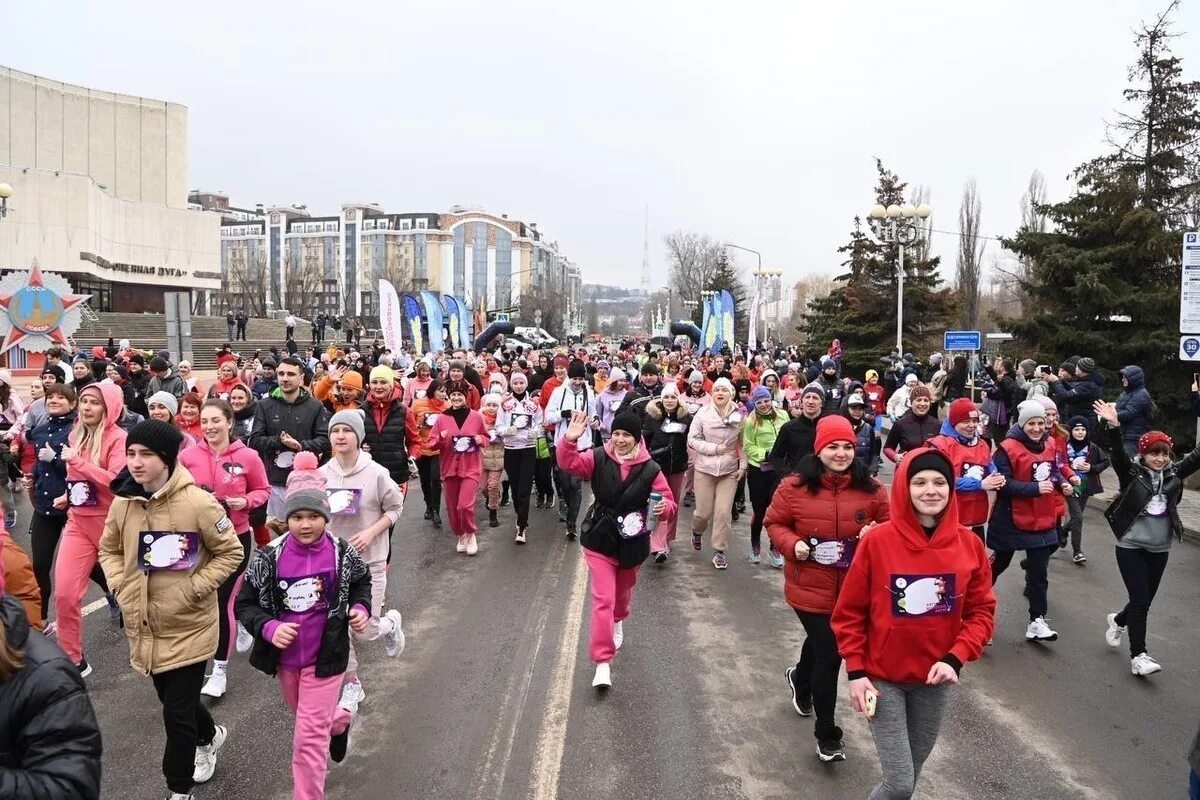 Бега дорогая беги. Забег в Белгороде 2023. Праздник фото. Марафон Белгород.