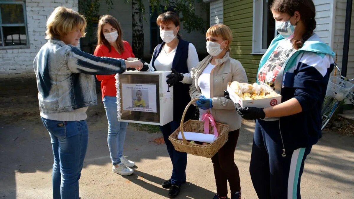 Погода воробьевка на 10 дней воронежская область. Воронежская область Воробьевский район с Воробьевка. Воробьевская школа Воронежской области. Воробьёвка Воронежская область интернат. Памятник трех профессий в Воробьевке Воронежской.