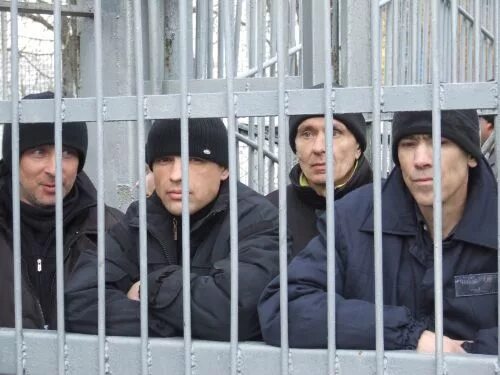 Колония для бывших сотрудников полиции. Колония для бывших сотрудников правоохранительных органов. колонии какие. колонии бывших сотрудников где находятся.