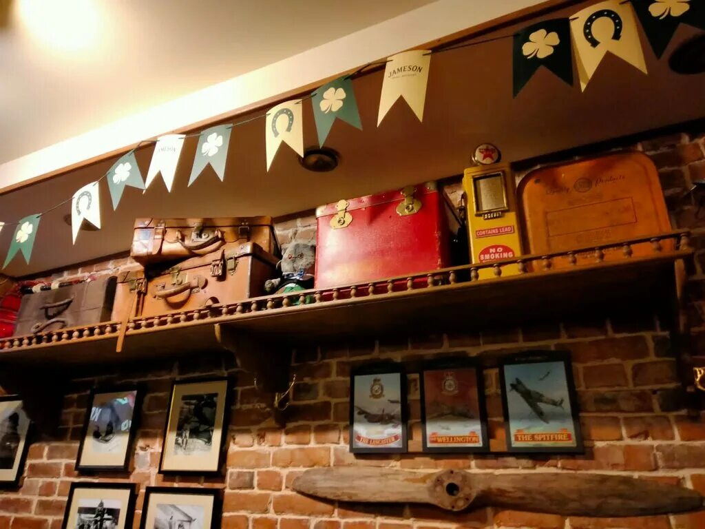 Паб the collection. The collection паб кингисепп меню. Ирландский паб кингисепп. Паб кингисепп. Паб кингисепп.