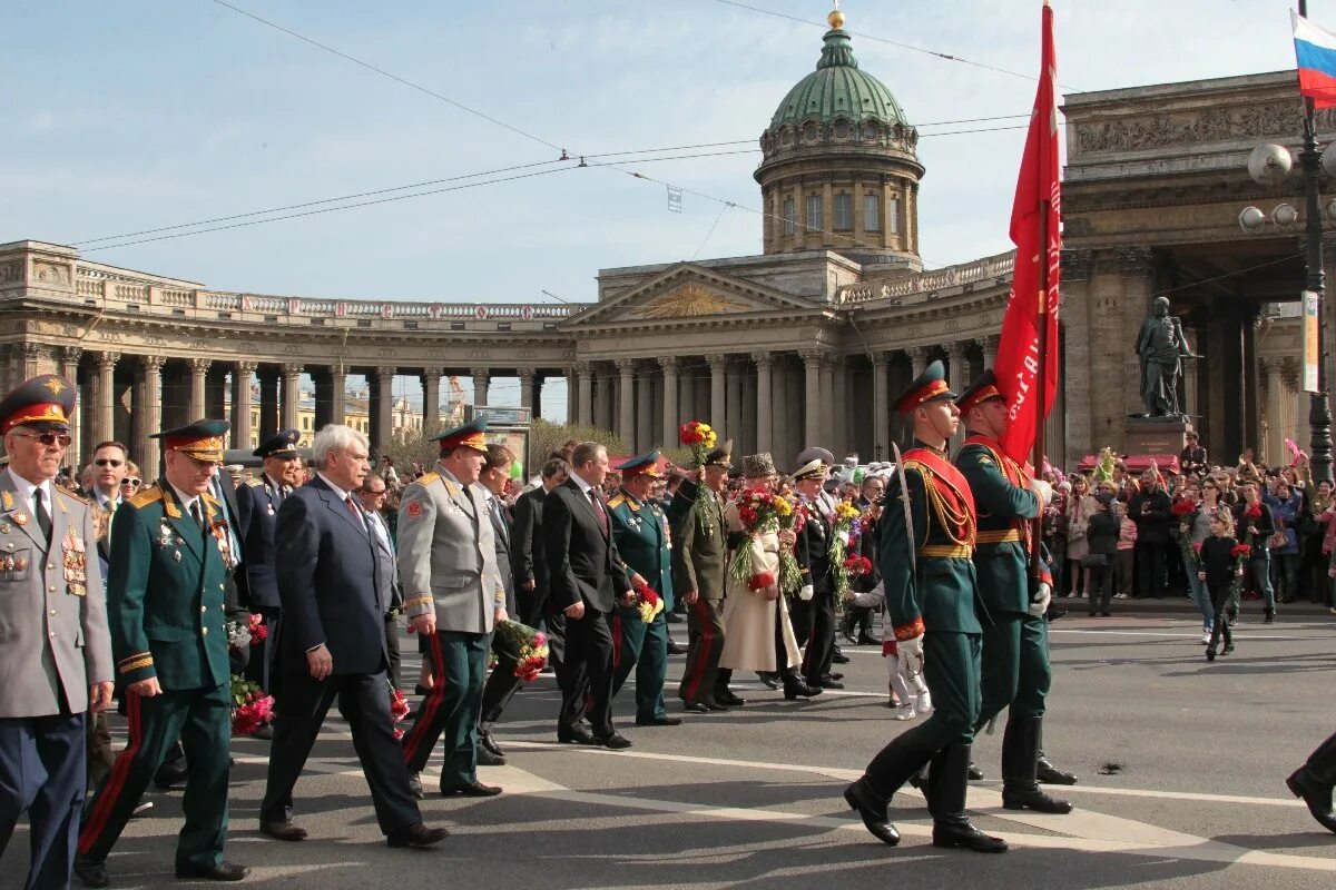 9 мая бесплатные фото. День Победы Санкт Петербург. Парад 9 мая в Санкт-Петербурге. Празднование дня Победы. Парад 9 мая.