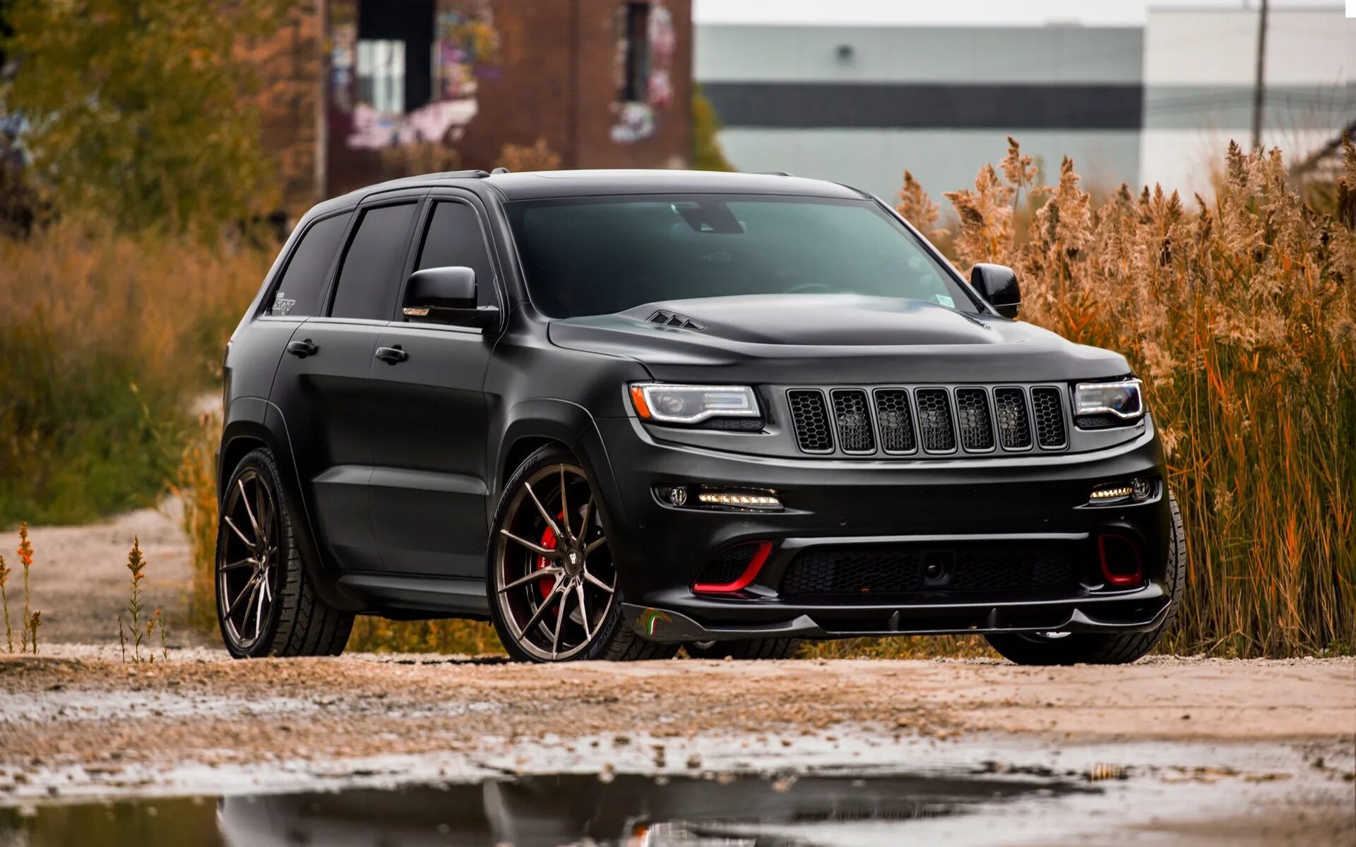 Grand tuning. Jeep Grand Cherokee srt8. Jeep Grand Чероки srt8. Гранд Чероки СРТ 8. Jeep Grand Cherokee СРТ 8.