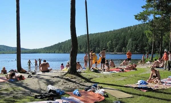 Озеро Песчаное Северка. Посëлок Северка озеро Песчаное. Северка Свердловская область оз Песчаное.