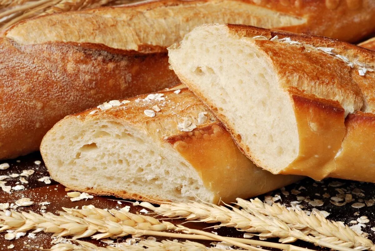 Свежеиспеченный. Хлеб. Белый хлеб. Красивый хлеб. Выпечка хлеба.