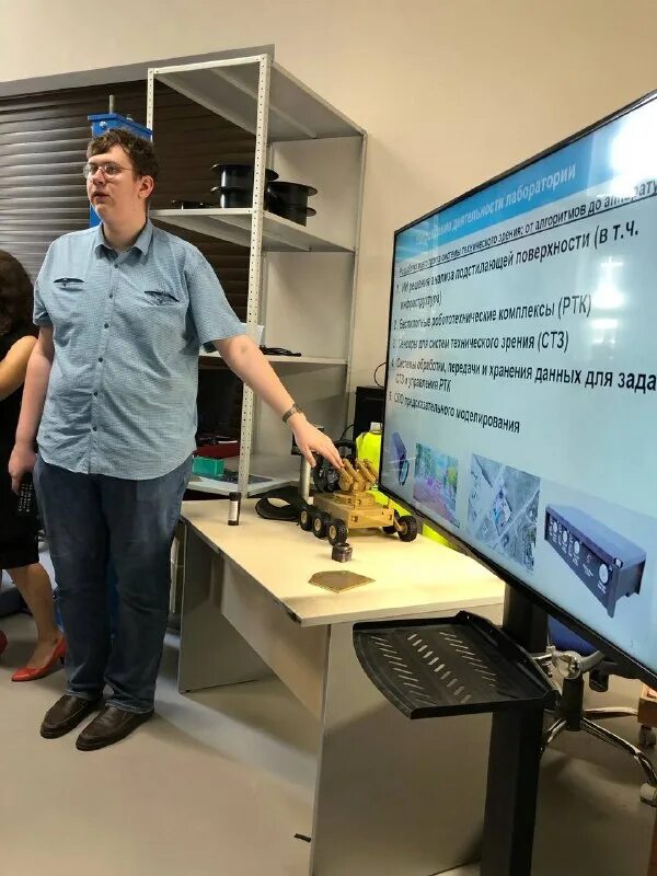 Компьютер за 40к. Ит двфу. Станислав стародубов мфти швейцария. Программная инженерия вузы. Здание мфти в долгопрудном.