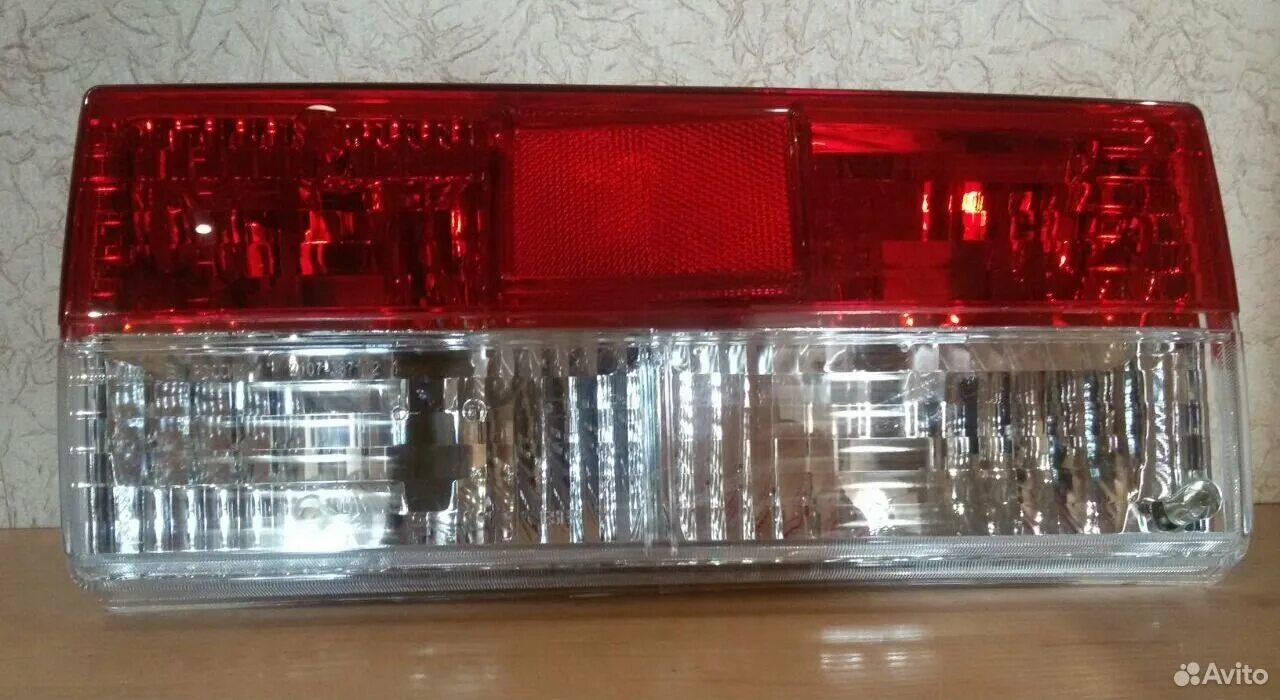 Фонарь задний 2107 заводской. Фонари задние ваз 2105-2107. Задние фонари 2105 и 2107. Фонари ваз 2105. Задние фонари ваз 2105.