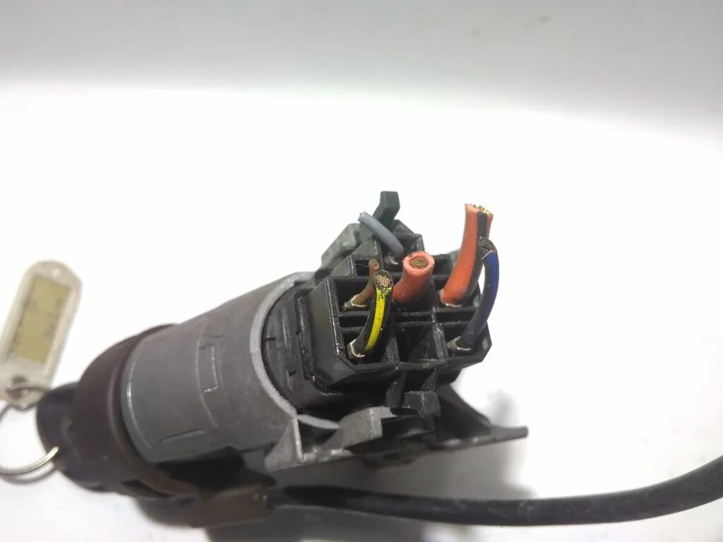 Фольксваген , 2 контактная группа замка зажигания. Контактная группа замка зажигания гольф 3. Контактная группа замка зажигания topran гольф 2. Контактная группа замка зажигания гольф 3. Замок зажигания фольксваген пассат б3.