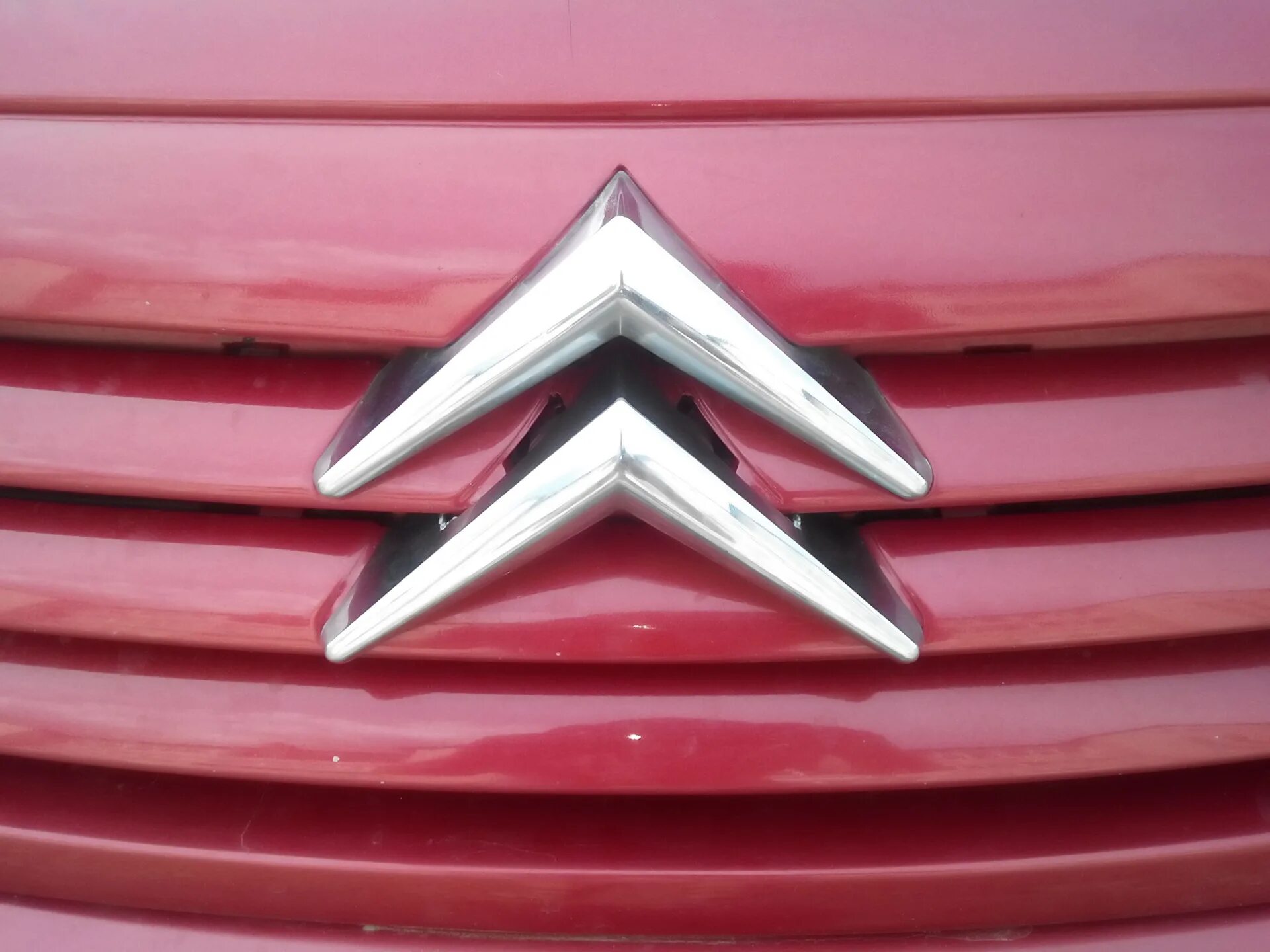 Шеврон 136 орб. Автомобиль президента франции 1959г. 137 орб шеврон. Шевроны войск рф вдв. Нашивка n7 mass effect.