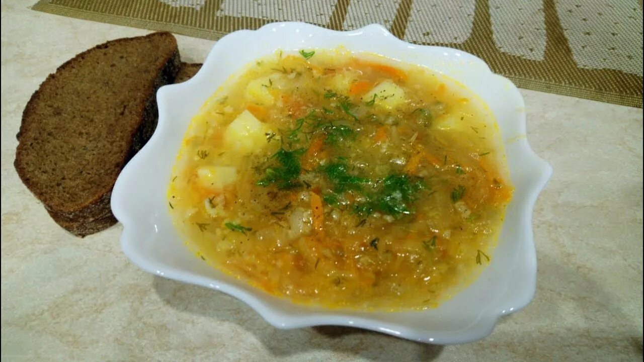 Капустняк из квашеной капусты с пшеном рецепт. Капустняк с квашеной капустой. капустняк с пшеном. украинский капустняк с пшеном. суп капустняк.