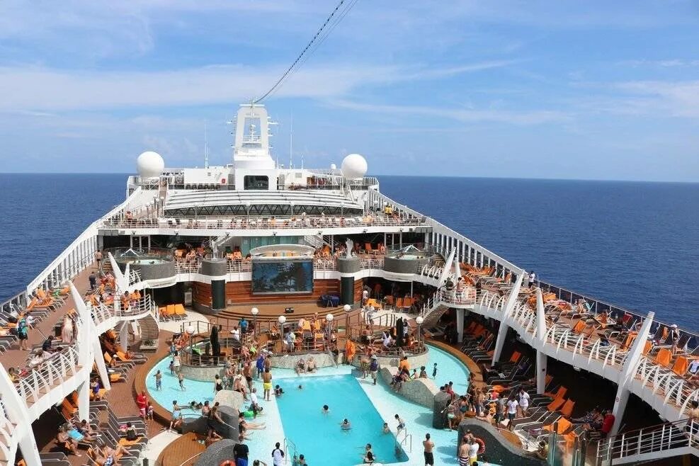 Что значит лайнер. Msc круизный лайнер внутри. msc divina круизный лайнер. лайнер круиз msc внутри. круизное судно msc изнутри.