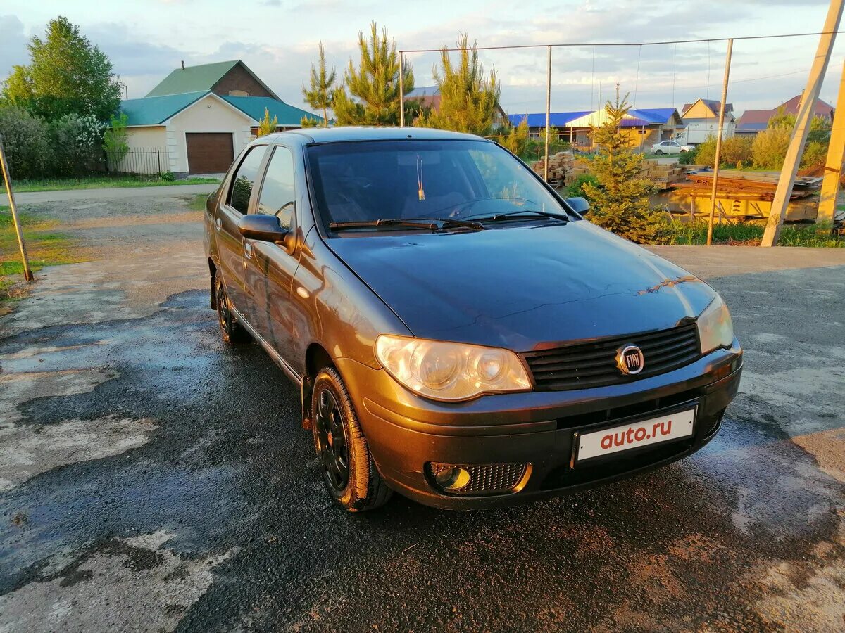 Автомобили до 200 тысяч рублей. Фиат Альбеа 2008. Fiat Albea 2008. Машины за 200 тысяч рублей. Машины от 100 до 200 тысяч рублей.