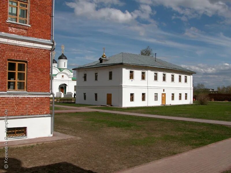 дом настоятеля. дом настоятеля. дом наместника монастыря. дом настоятеля. ул.