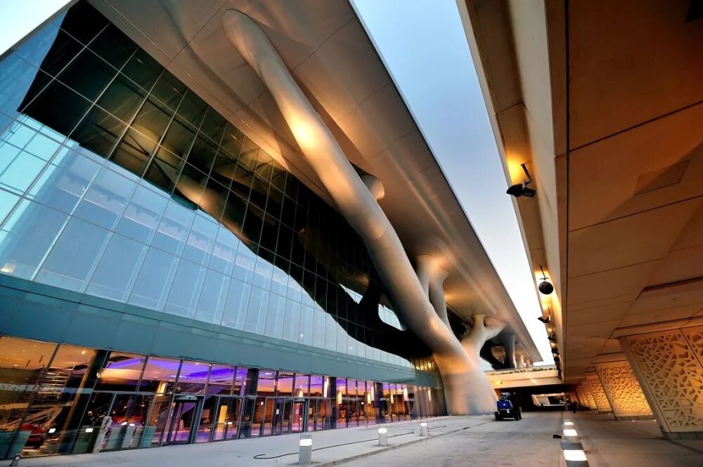 Международный стадион халифа khalifa international stadium. Стадион лусаил катар 2022. Арата исодзаки. Стадион халифа катар. Сетка в дохе 2024.