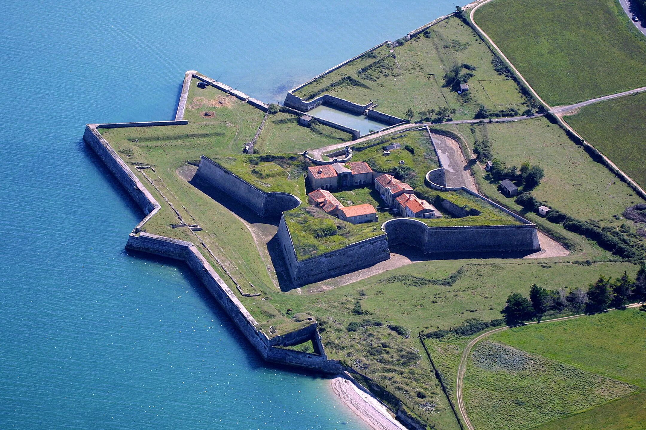 Fort форт