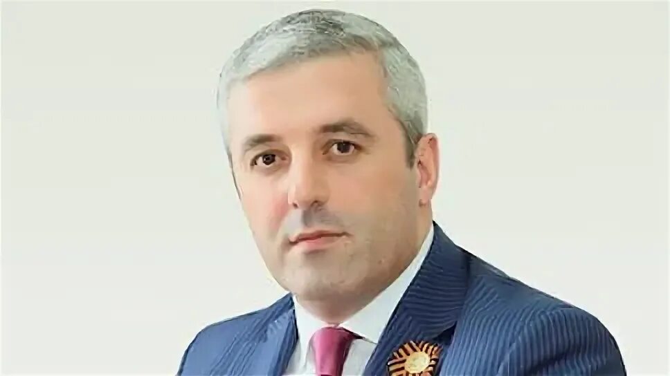 Министр сельского хозяйства ингушетии магомед гагиев. Гагиев магомед. Гагиев магомед. Гагиев магомед. Кодзоева пятимат.