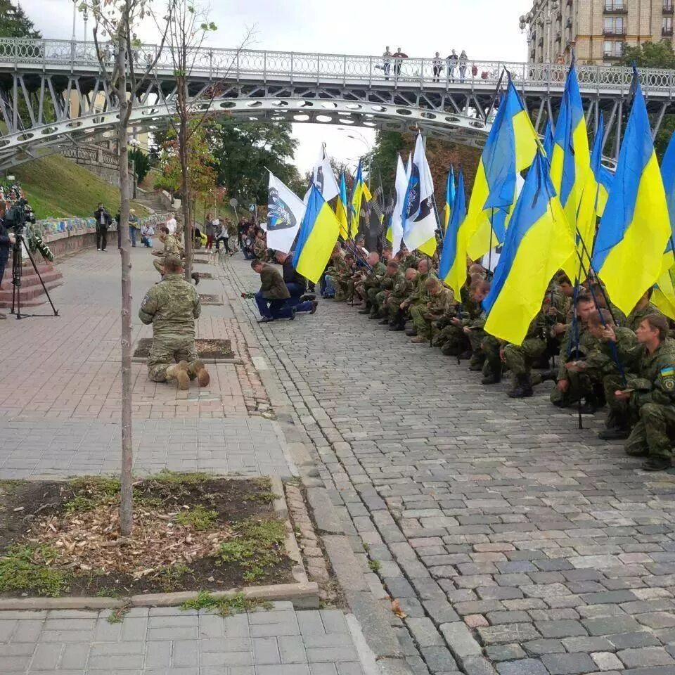 Картина украинцы на коленях. Украина. Украина на коленях перед Путиным. Хохлы на коленях перед Путиным.