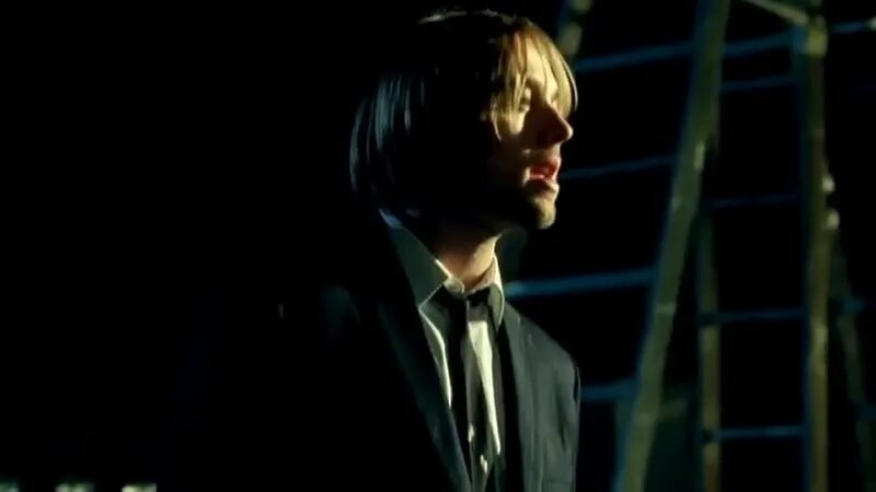 Инсейшбл перевод. Хейз Даррен insatiable Даррен. Darren Hayes insatiable. Даррен Хейз 2002. Darren Hayes Spin 2002.