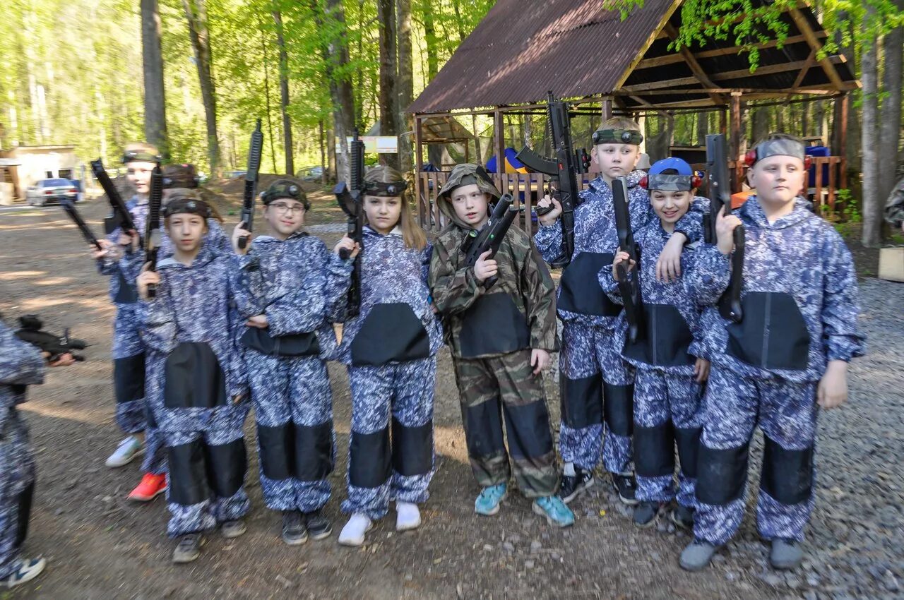 Красивые места в казани для прогулок летом. Развлечения в городе уфа. Куда сходить с парнем в уфе. Wow парк уфа. Мемориальный парк уфа.
