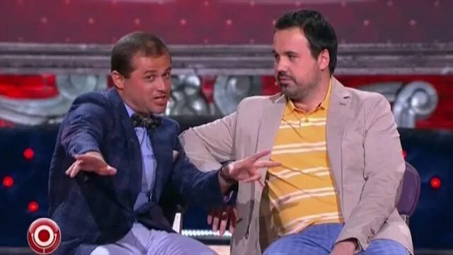 Дуэт имени чехова камеди клаб. Камеди клаб дуэт чехова лена. Камеди клаб леночка. Камеди клаб дуэт чехова. Дуэт имени чехова камеди клаб.