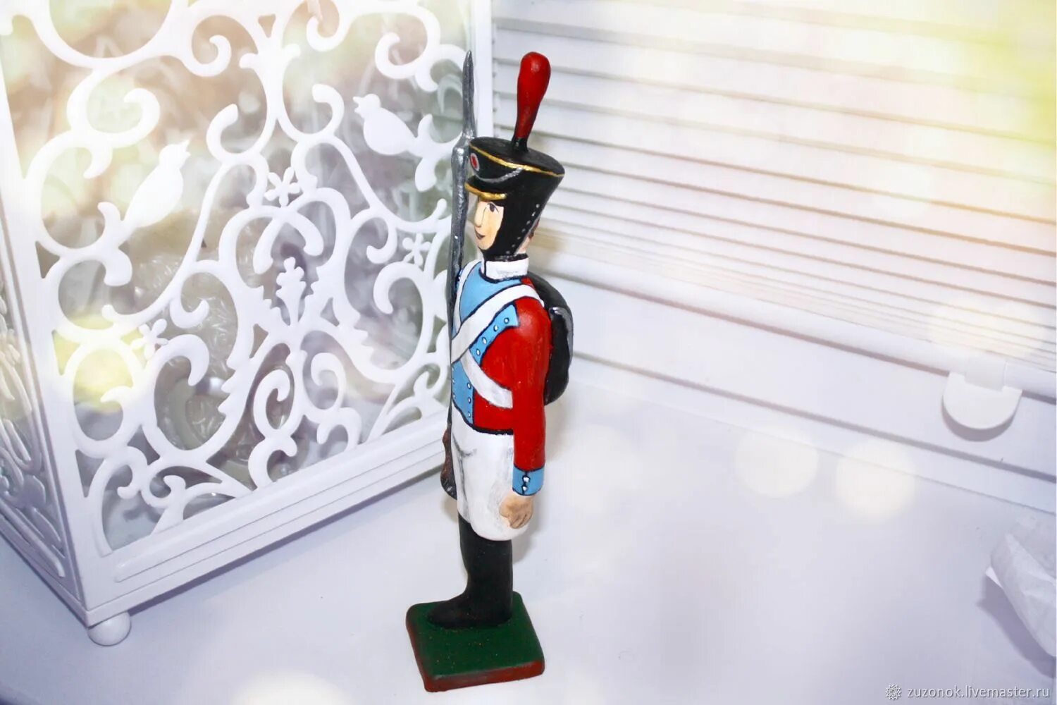 оловянный солдатик холодный день. оловянный солдатик оловянные глаза холодный день длинный поезд. сказки андерсена оловянный солдатик. стойкий оловянный солдатик ханс кристиан андерсен. "стойкий оловянный солдатик".