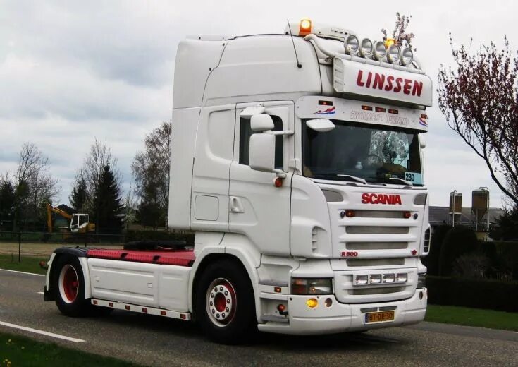 Белая скания. White scania r tuning. скания р 420. scania white tuning. скания 5.