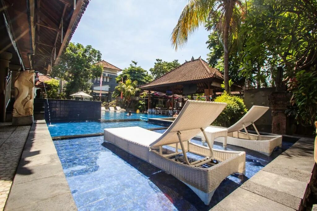 Legian beach bali. Legian village hotel 3*. Legian village hotel ** (кута). Легиан бали. Индонезия легиан.