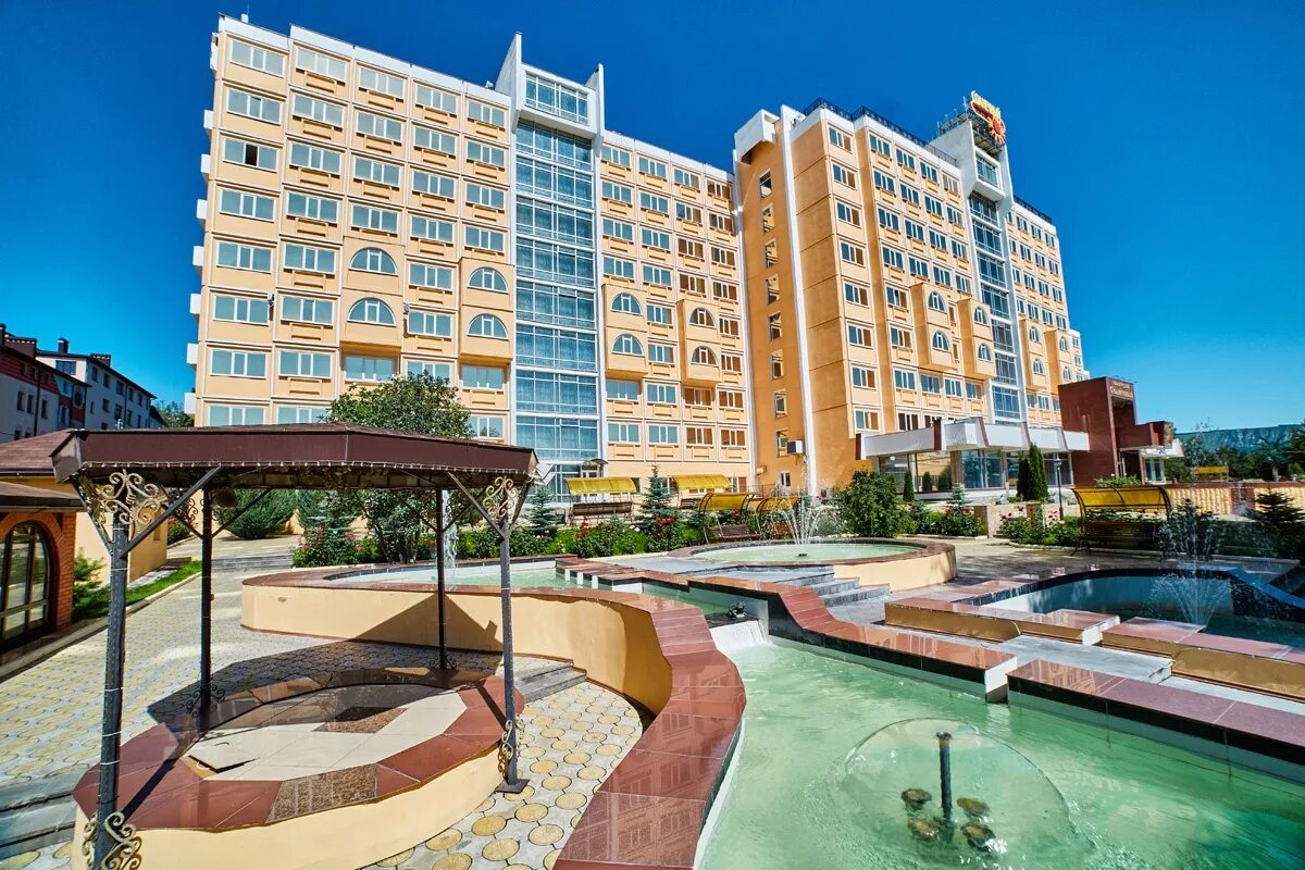 Отель Солнечный санаторий 4* / Россия / Кисловодск - фото, туры в отель