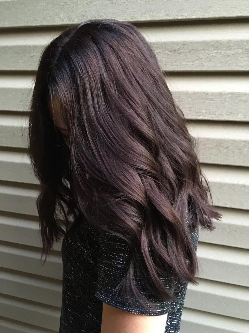 Оттенки темных волос. Цвет волос мокко Браун. Шоко мокко цвет волос. Цвет волос мокко темный. Шоколадный мокко цвет волос.