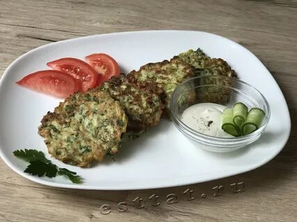 Кабачковые оладьи с молоком