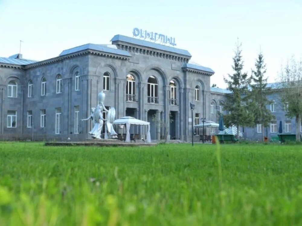 Jermuk olympia sanatorium 4*. Олимпия джермук. Джермук олимпия. Олимпия джермук. Jermuk санаторий армения.