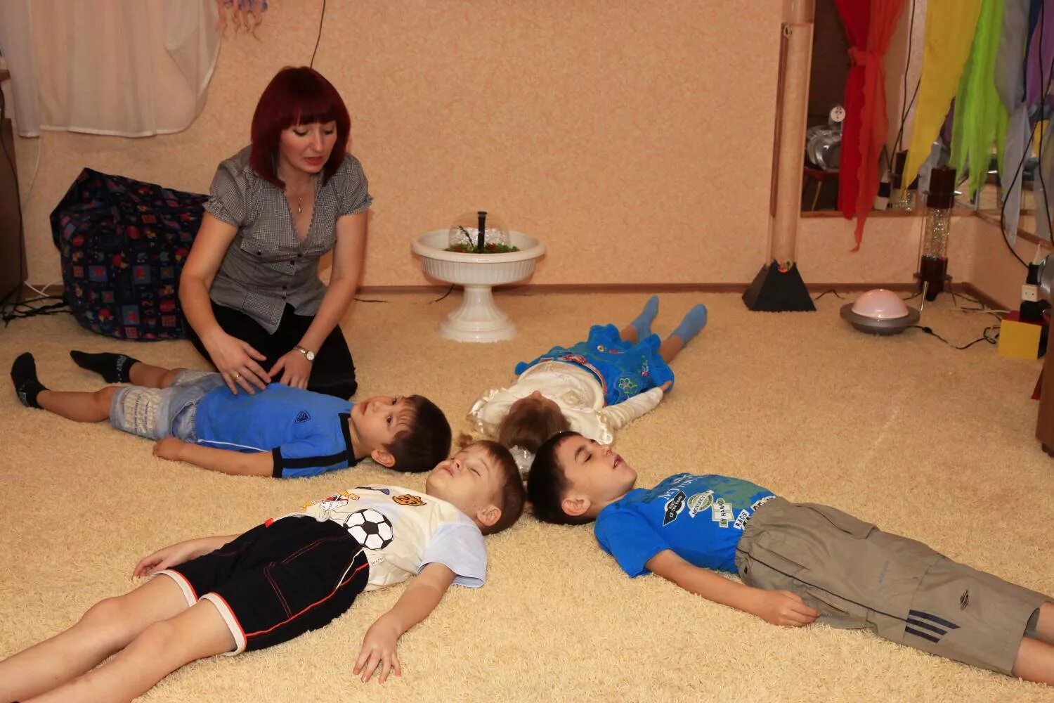 телесная терапия. моше фельденкрайз - телесно-ориентированная психотерапи. телесно-ориентированная терапия упражнения. упражнения телесно-ориентированной терапии. терапия упражнения терапия упражнения.