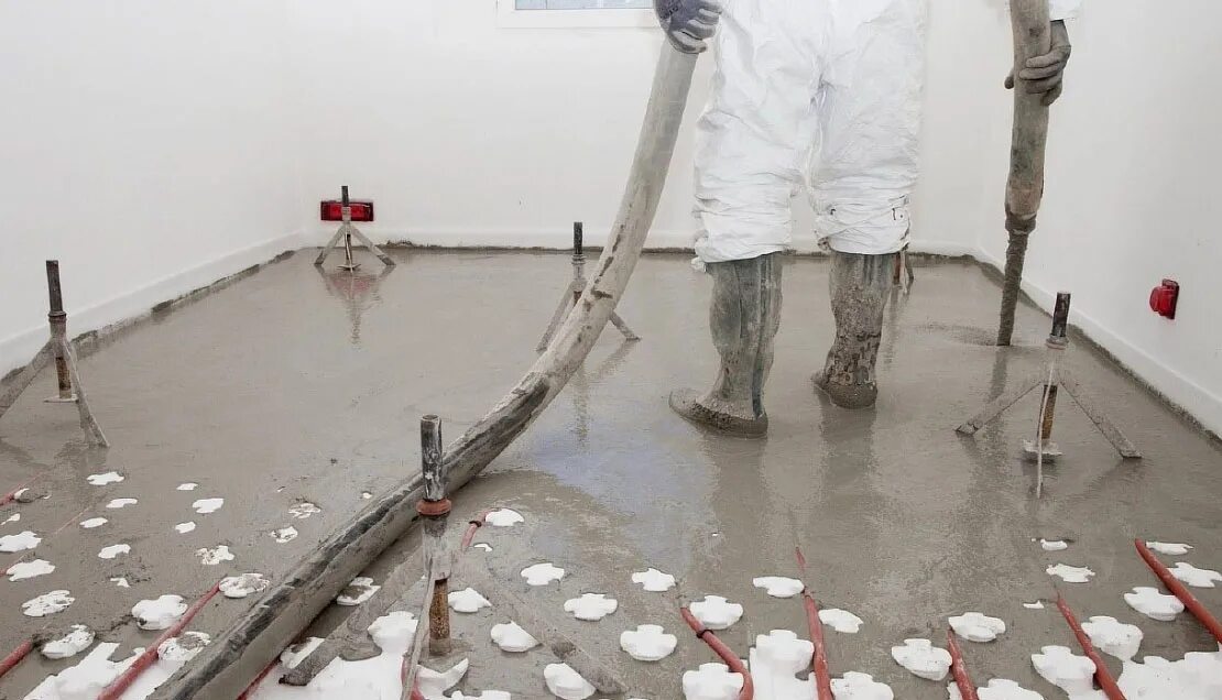 Полусухая стяжка для теплого водяного пола. Бетонная стяжка для водяного теплого пола. Заливка водяного теплого пола. Стяжка для теплого водяного пола
