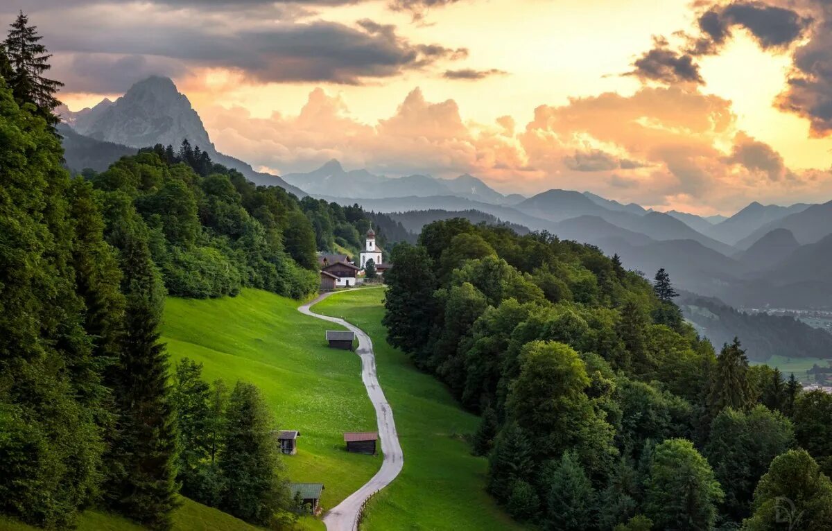 Природа Германии Бергкамен. Гармиш-Партенкирхен Бавария Германия горы. Бавария Альпы. Южная Бавария Альпы. Природные особенности германии