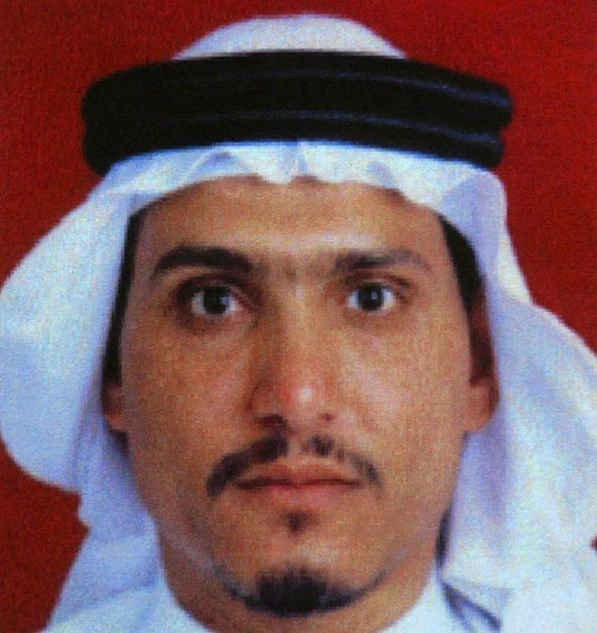 Мухаммад абу хамза. Аль хамза. Аль хамза. Хамза бенделладж. Хамза хакимзаде ниязи.