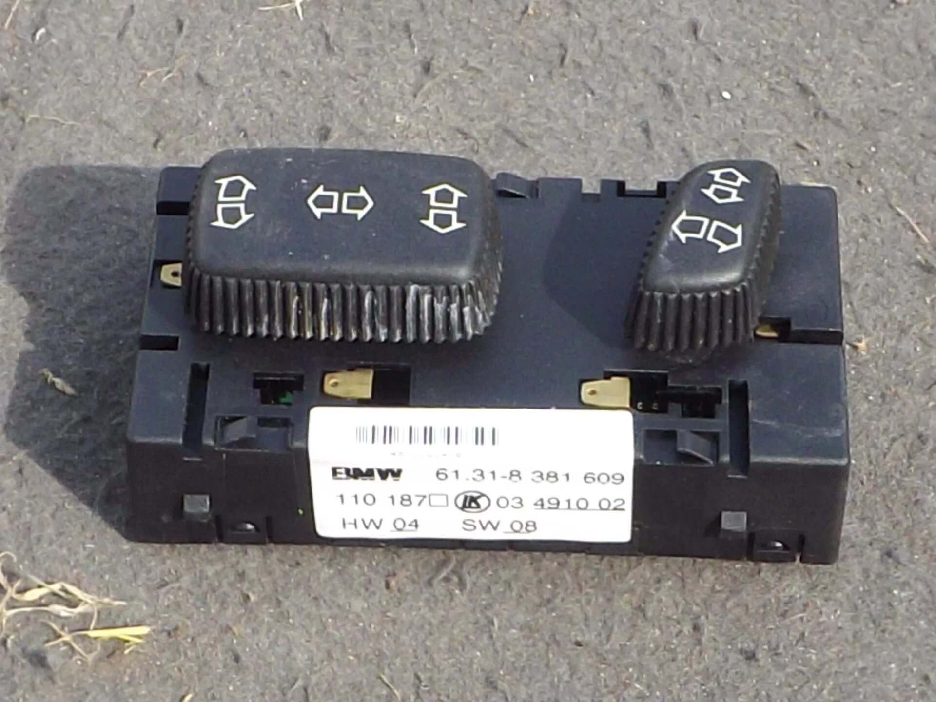 Управление сиденьем бмв. Bmw e39 блок управления сиденьем. е39 блок gmlll. блок памяти сидений bmw e39. блок управления сиденьем бмв х5 е53.
