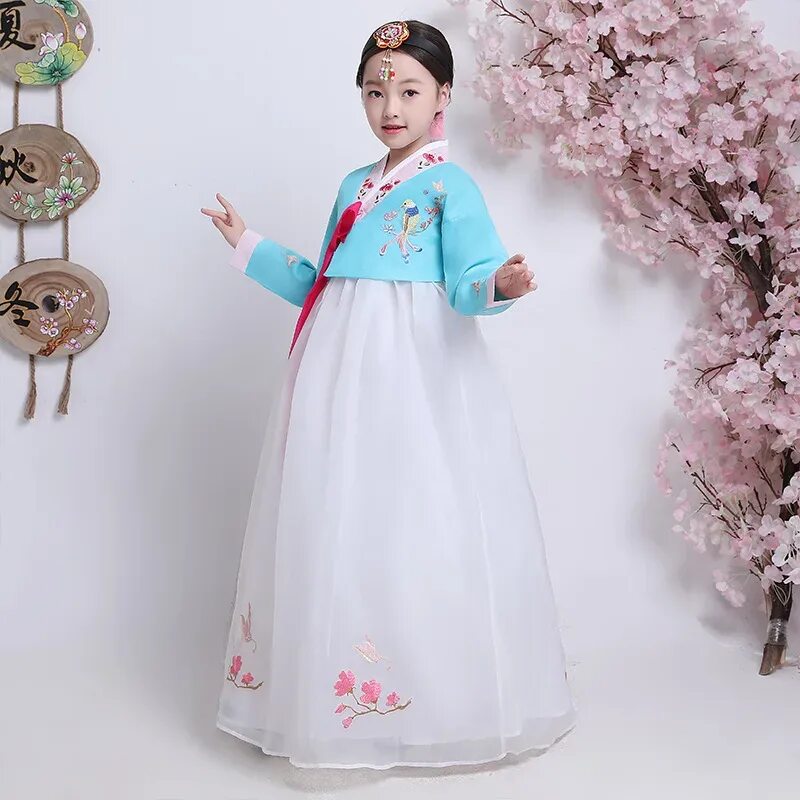 Корейское национальное платье. Ханбок в корее. платье hanbok корея. ханбок традиционный корейский национальный костюм. королевский корейский ханбок.