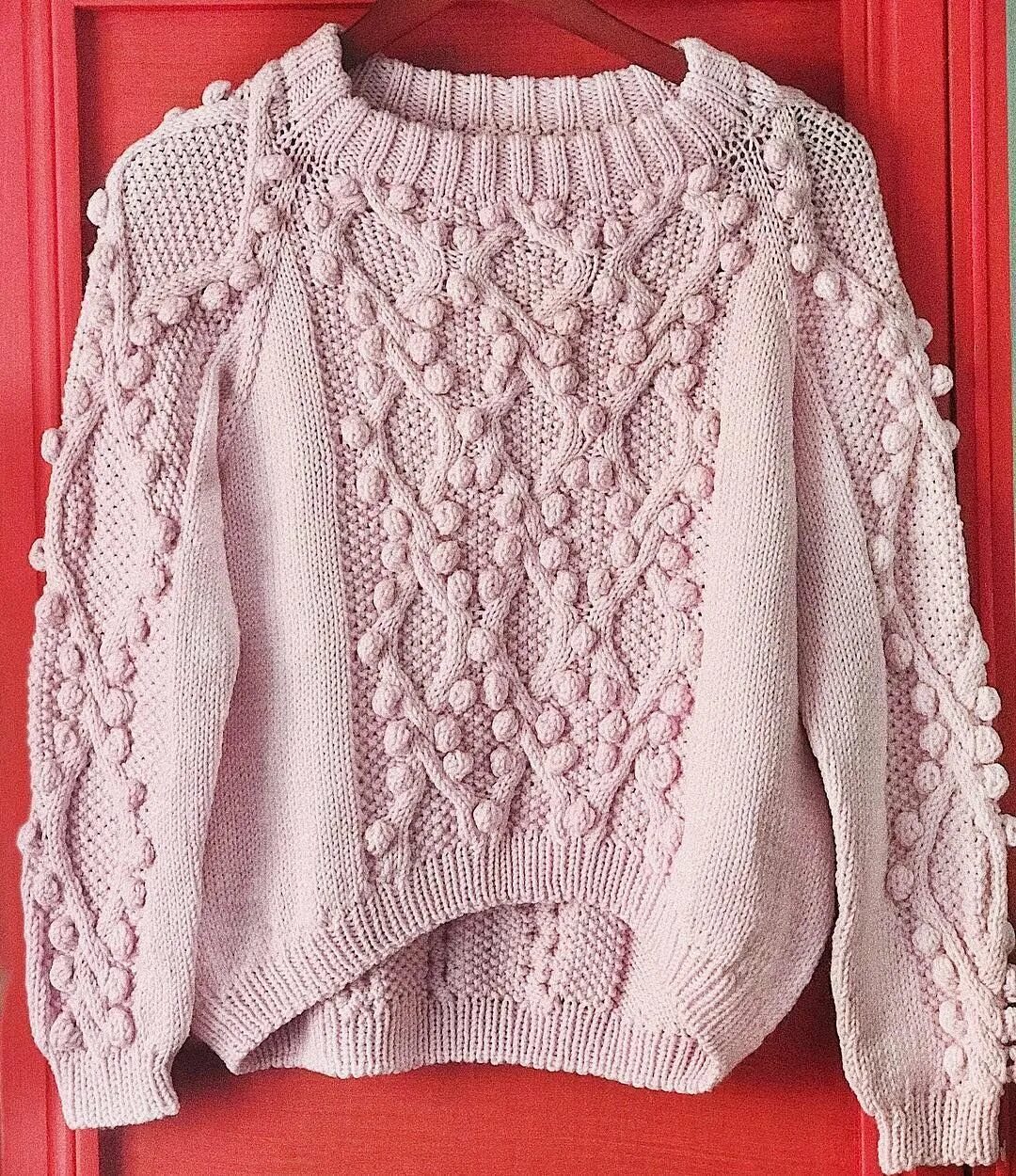 Ажурная кофта для девочки спицами. Узоры для кофточки для девочки. Детская вязаная жилетка для девочки. Узоры для вязания детской кофточки спицами схемы и описание. Узоры спицами кофта девочки.