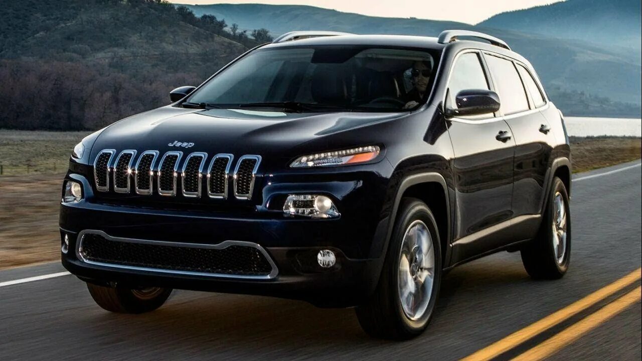 Jeep grand cherokee trackhawk. Джип гранд чероки 2019. Jeep grand cherokee 2022. Jeep cherokee 2020. Jeep grand cherokee 2015.