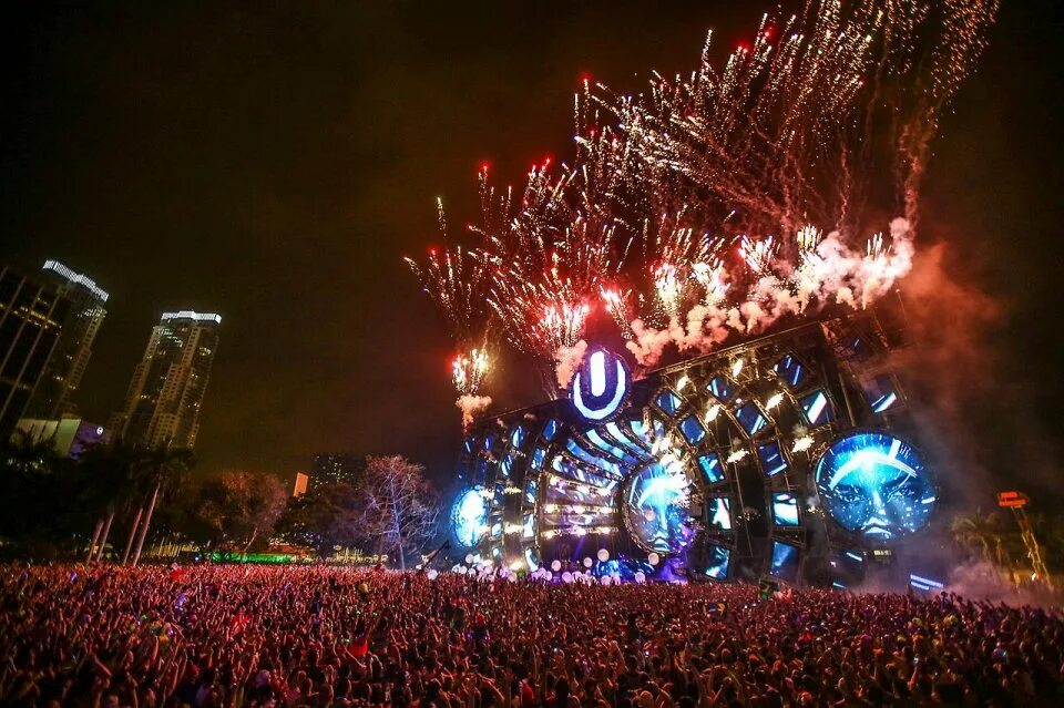 Miami ultras. Ultra music festival 2023. Miami ultras. Ультра майами. Ultras 2020.